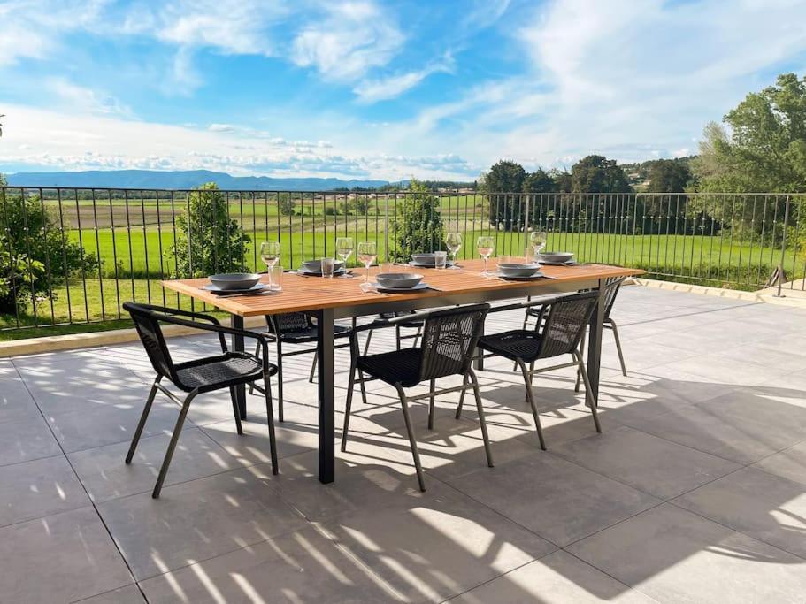 Appartement Dans Un Mas Provencal Allan Exteriér fotografie