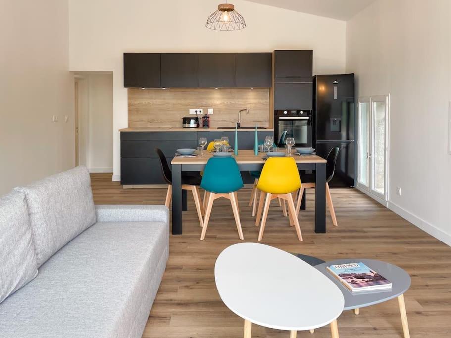 Appartement Dans Un Mas Provencal Allan Exteriér fotografie